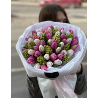 Букет з тюльпанів 